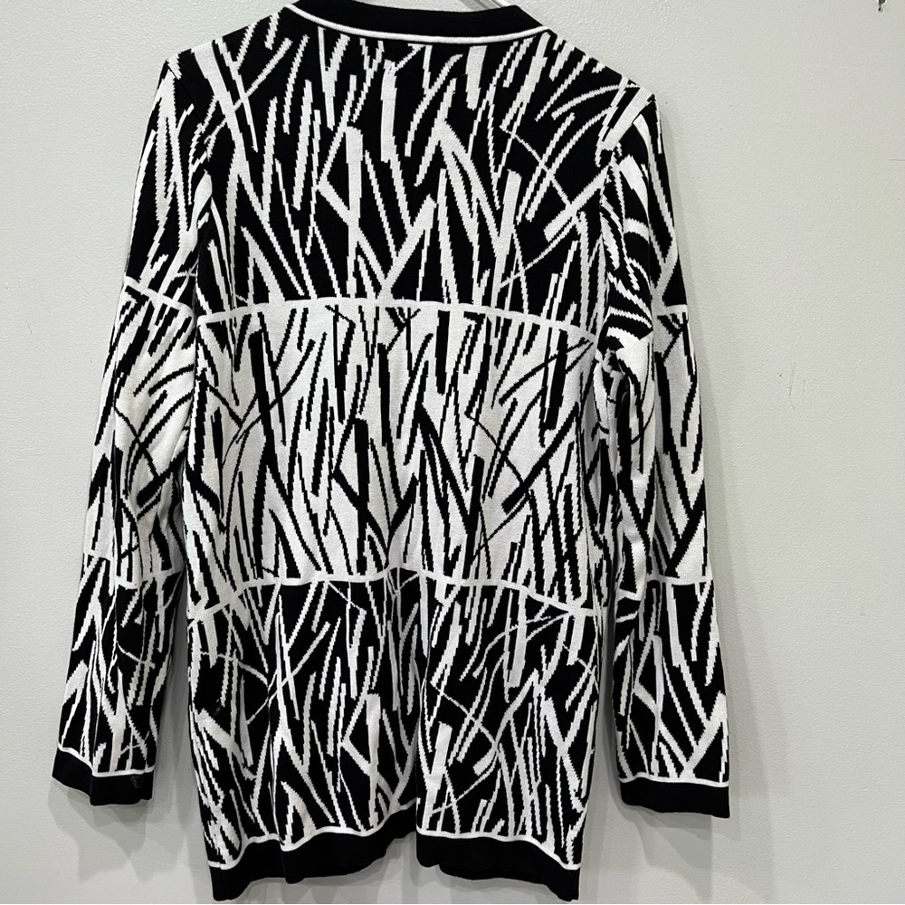 Calvin Klein Women’s Cardigan Size Medium - Picture 11 of 11